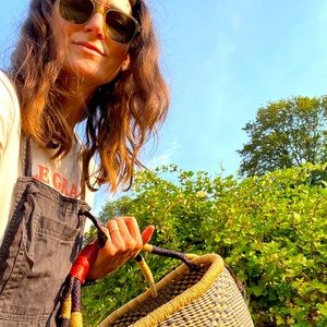 Meet your Posher, Carrie
